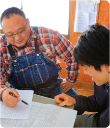 働くスタッフの写真